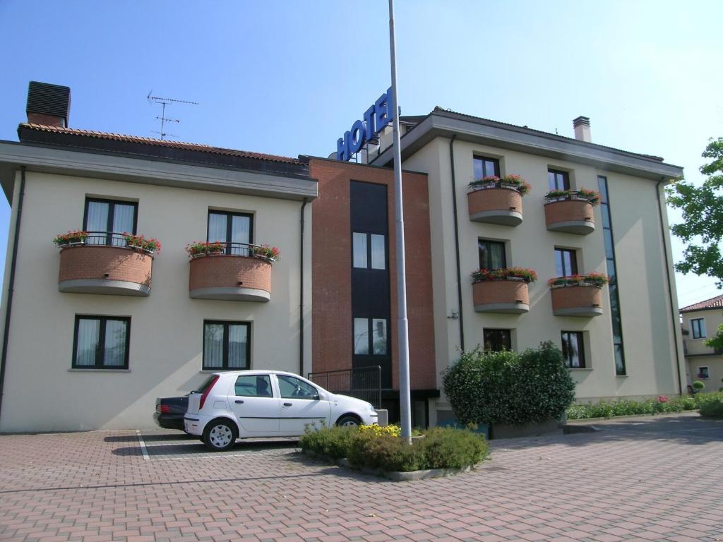 Hotel Da Vito Campagna Lupia Exterior photo